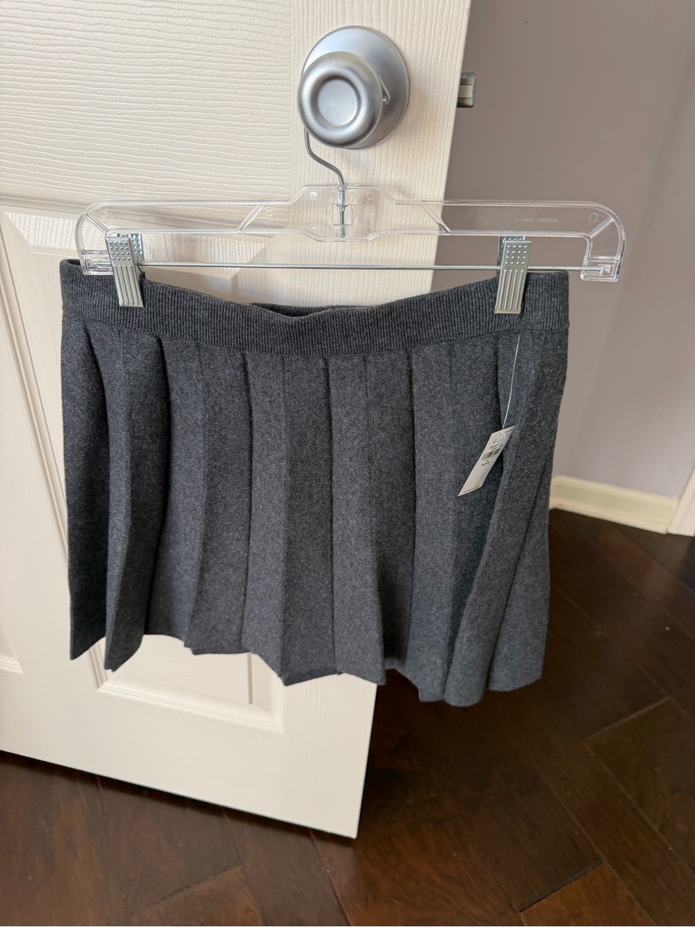 NWT Old Navy Dark Gray Pleated Knit Mini Skirt